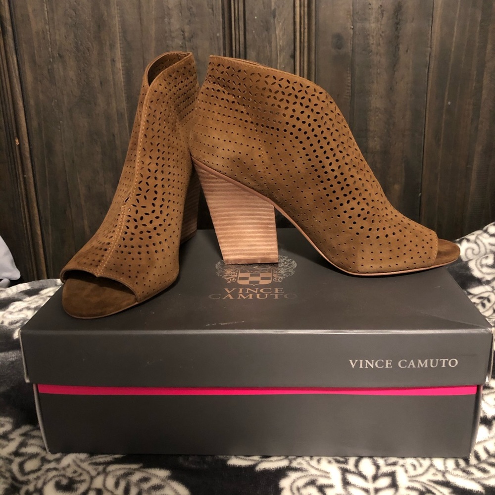 Vince camuto booties